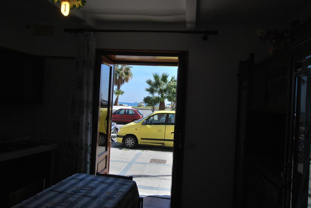 Vulcanoconsult Appartamenti Spiaggia ลีปารี ภายนอก รูปภาพ